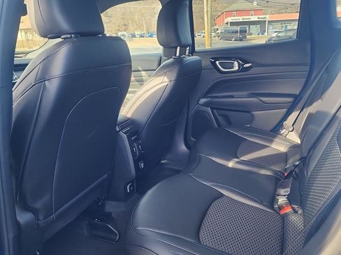 New 2026 Jeep Compass Latitude image 13