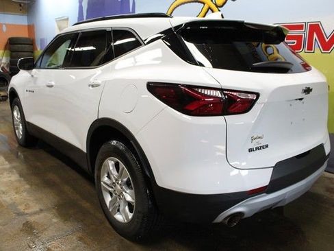 Used 2022 Chevrolet Blazer LT FWD image 6