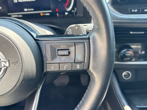 Used 2022 Nissan Rogue Platinum w/ Head-Up Display Package FWD image 26