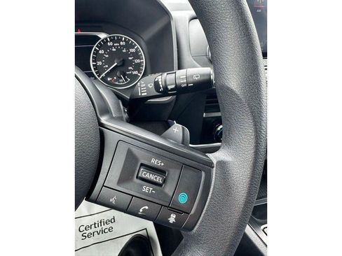 Used 2024 Nissan Rogue SV AWD/4WD image 25