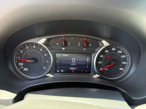 Used 2022 GMC Terrain SLE w/ Driver Convenience Package FWD image 11