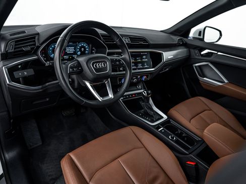 Certified 2023 Audi Q3 2.0T Premium w/ Convenience Package image 9