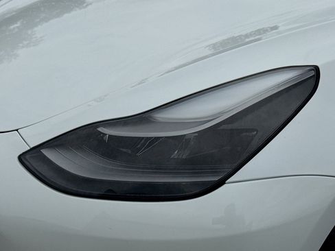 Used 2023 Tesla Model 3 Standard Range RWD image 9