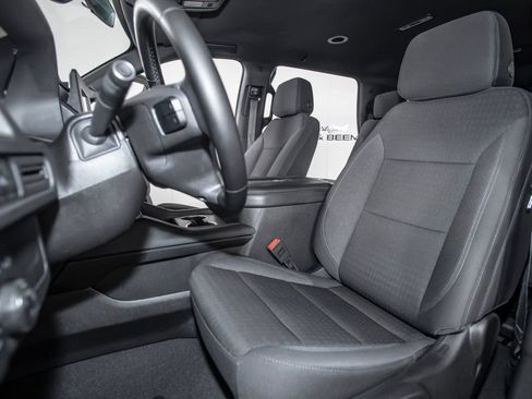 Used 2024 Chevrolet Tahoe LS RWD image 14