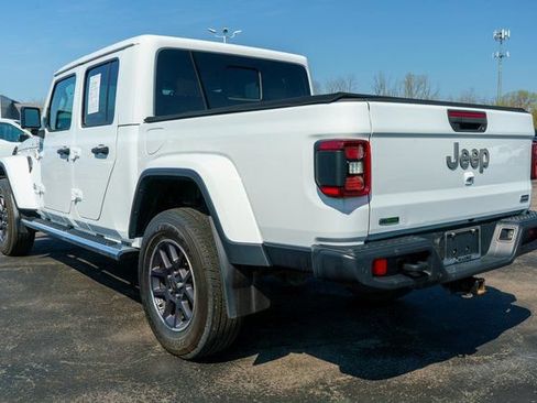 Used 2021 Jeep Gladiator Overland w/ Uconnect 4C Nav & Sound Group AWD/4WD image 8