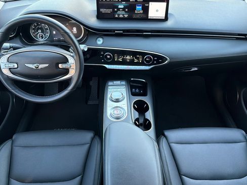 Used 2025 Genesis GV70 2.5T image 18