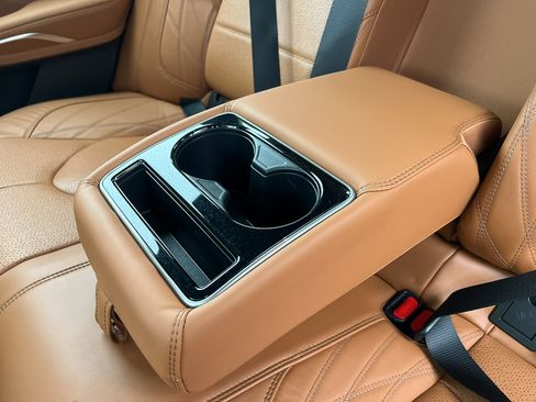 Used 2020 Toyota Avalon Limited w/ Advanced Safety Package image 30