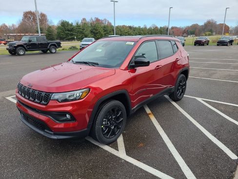 New 2026 Jeep Compass Latitude w/ Sun and Sound Group image 10