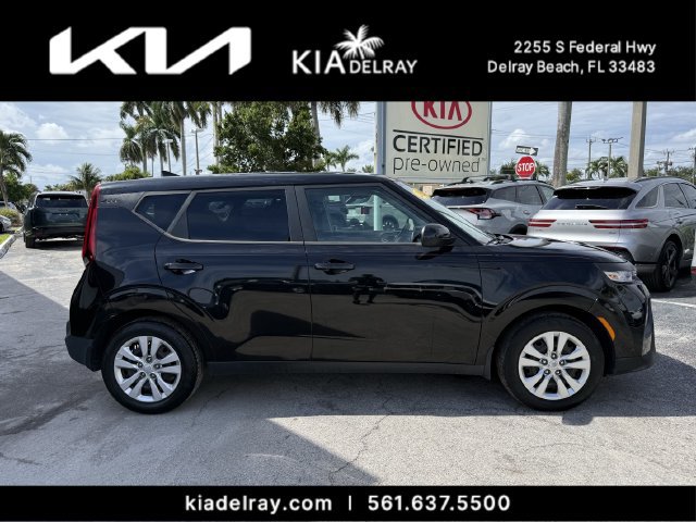 Used 2020 Kia Soul LX FWD image 2