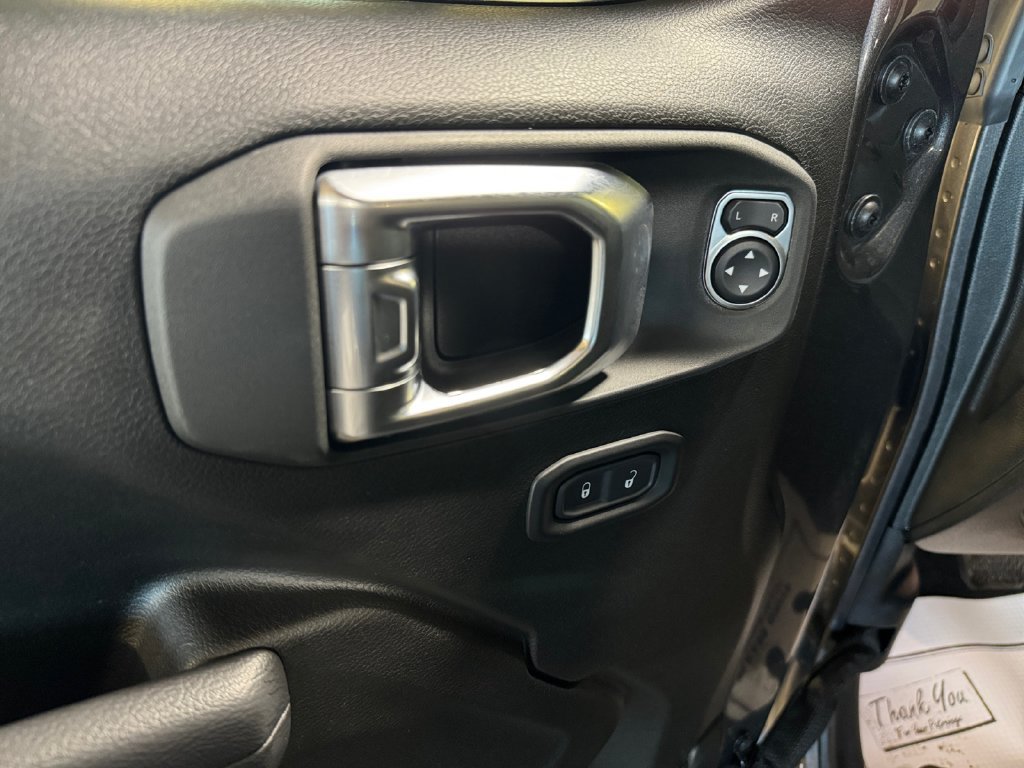 Used 2023 Jeep Gladiator Sport AWD/4WD image 14