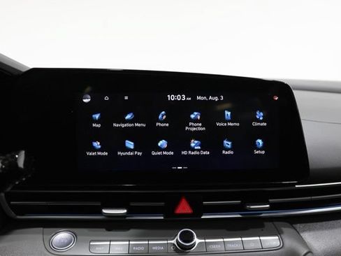 Used 2025 Hyundai Elantra SEL FWD image 18