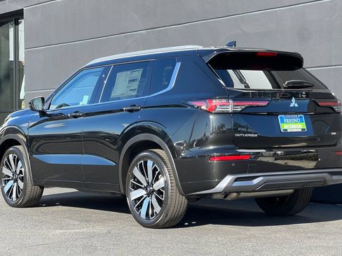 New 2026 Mitsubishi Outlander SEL FWD image 7