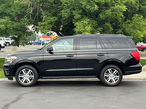 Certified 2024 Ford Expedition XLT AWD/4WD image 5