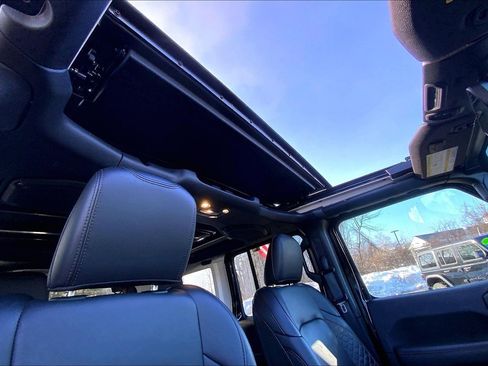 Certified 2023 Jeep Wrangler Altitude image 12