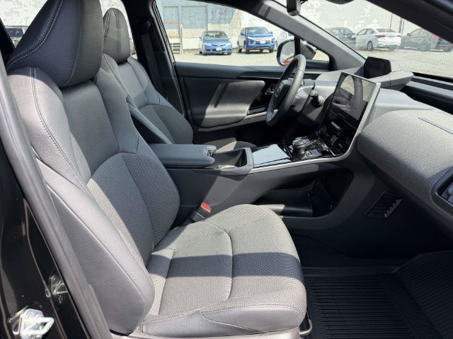 Used 2023 Toyota bZ4X AWD image 10