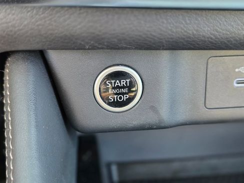 Used 2023 Nissan Rogue SL FWD image 35