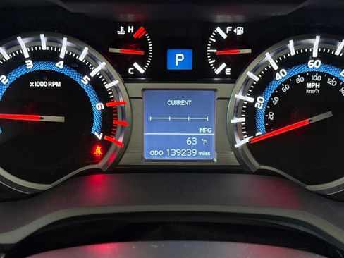 Used 2014 Toyota 4Runner Limited AWD/4WD image 24