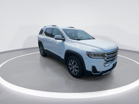Used 2020 GMC Acadia SLT AWD/4WD image 2