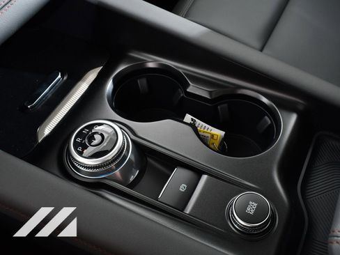 New 2025 Ford Explorer Active w/ Active Comfort Package image 31