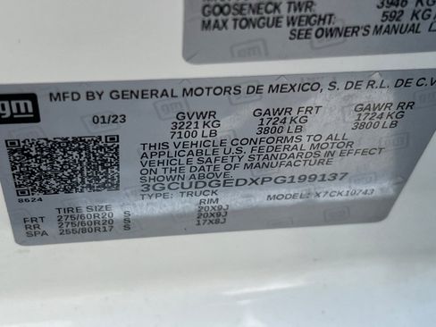 Used 2023 Chevrolet Silverado 1500 LTZ w/ Technology Package AWD/4WD image 31