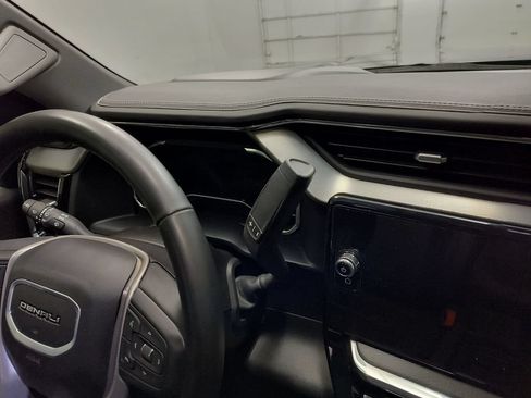 Used 2024 GMC Sierra 2500 Denali w/ Denali Reserve Package AWD/4WD image 29