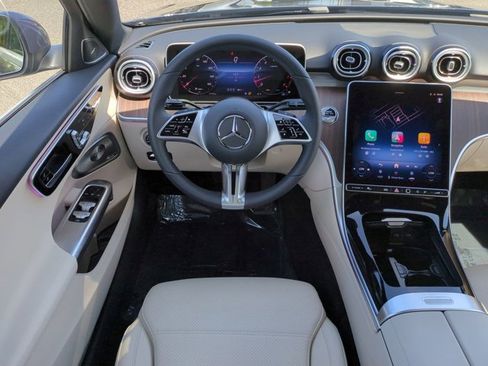 Used 2025 Mercedes-Benz C 300 Sedan image 15