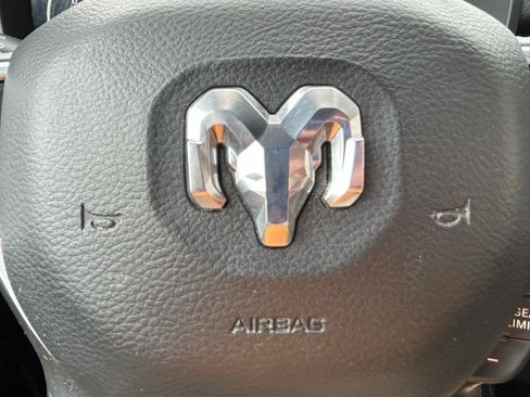 Used 2020 RAM 1500 Big Horn AWD/4WD image 19