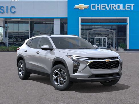 New 2026 Chevrolet Trax LT w/ Sunroof Package image 7