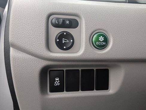 Used 2018 Honda Pilot EX-L image 17