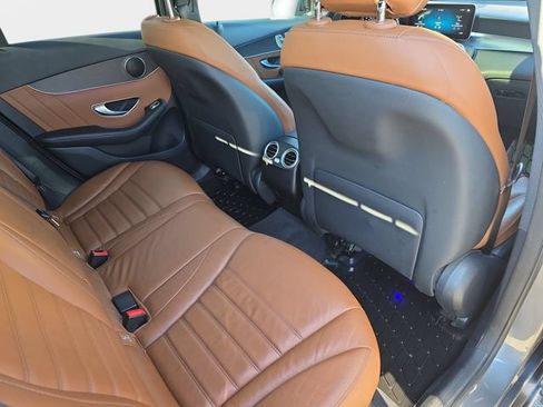 Used 2022 Mercedes-Benz GLC 300 4MATIC image 13