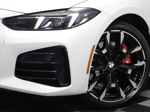 Certified 2025 BMW 430i xDrive Coupe w/ M Sport Package AWD/4WD image 3