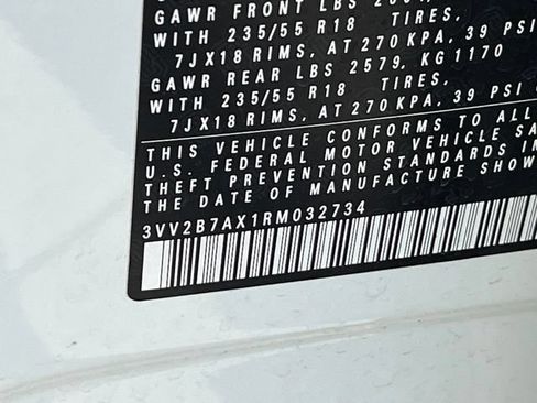 Used 2024 Volkswagen Tiguan SE AWD/4WD image 40