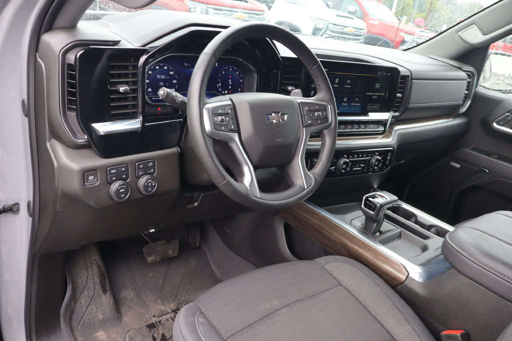 Used 2024 Chevrolet Silverado 1500 RST w/ All Star Edition Plus AWD/4WD image 5