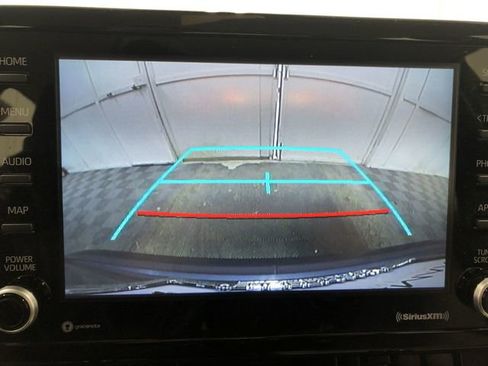 Used 2022 Toyota Corolla LE image 21