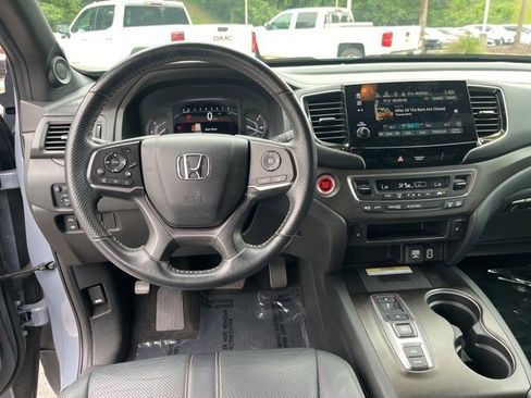 Used 2022 Honda Passport TrailSport image 19