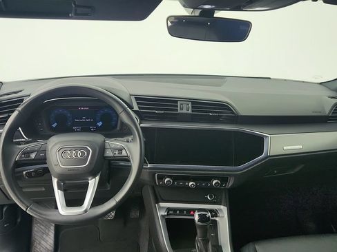 Used 2025 Audi Q3 2.0T Premium AWD/4WD image 21