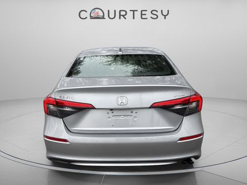 Used 2022 Honda Civic Sport image 5