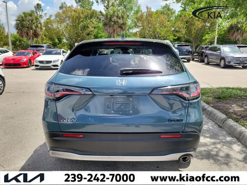 Used 2024 Honda HR-V Sport image 8