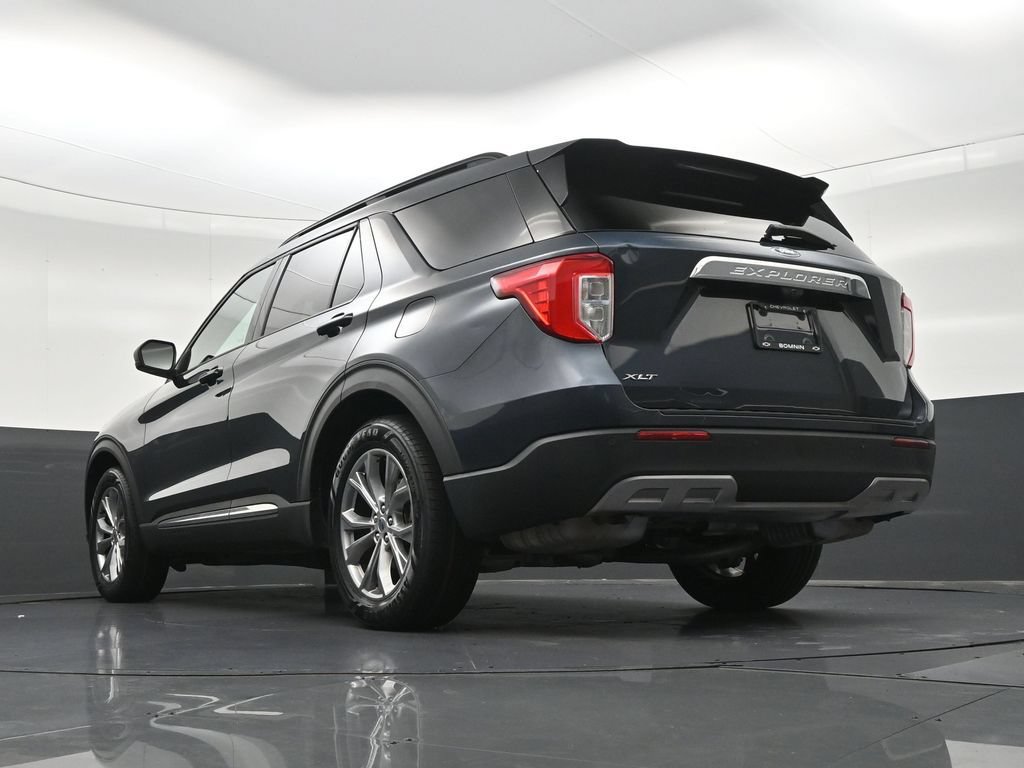 Used 2022 Ford Explorer XLT w/ Equipment Group 202A RWD image 20