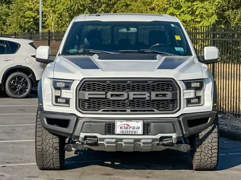 Used 2018 Ford F150 Raptor w/ Equipment Group 802A Luxury AWD/4WD image 8