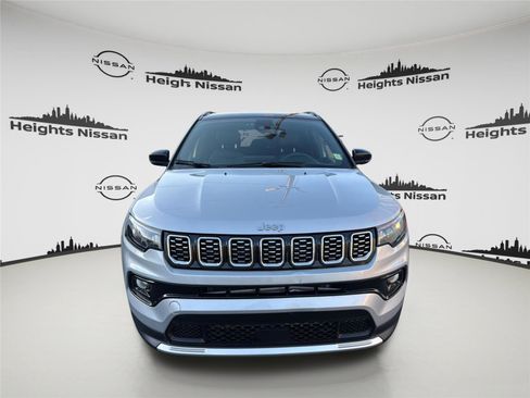Used 2025 Jeep Compass Limited AWD/4WD image 7