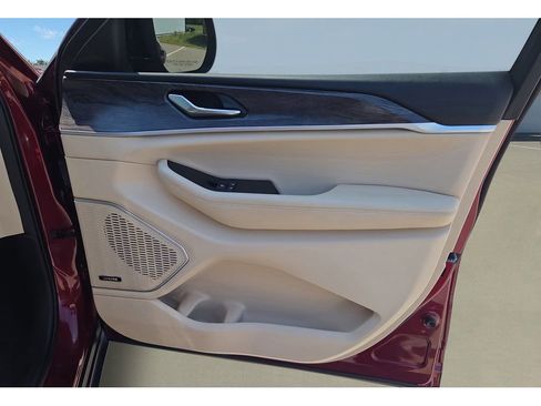 Used 2022 Jeep Grand Cherokee Limited w/ Trailer Tow Prep Group (B) image 24