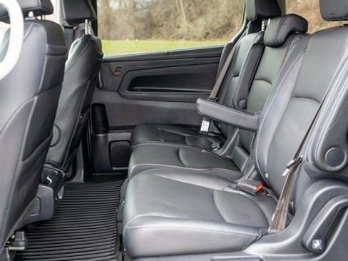 Used 2024 Honda Odyssey Touring image 13
