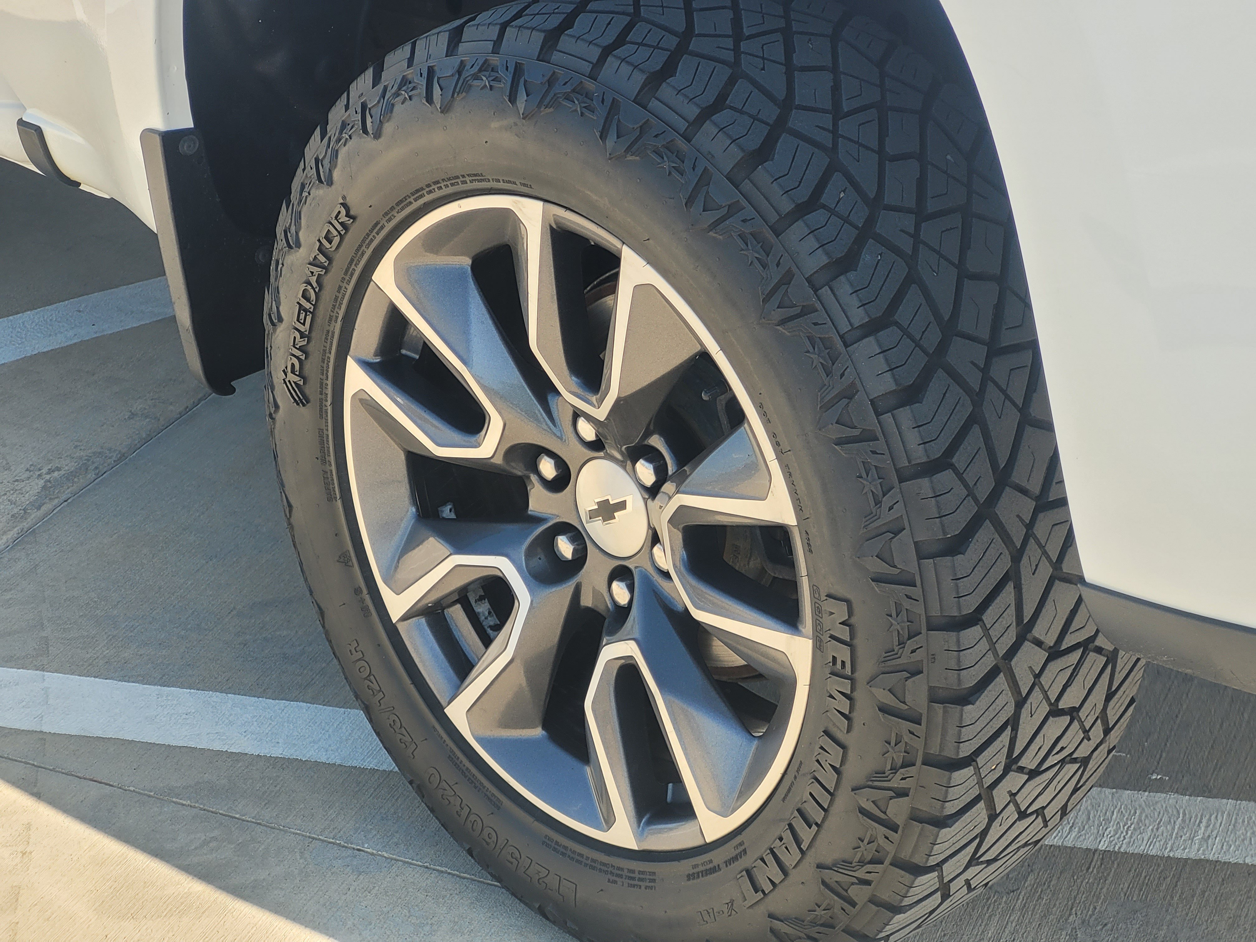 Used 2020 Chevrolet Silverado 1500 RST w/ Texas Edition RWD image 7