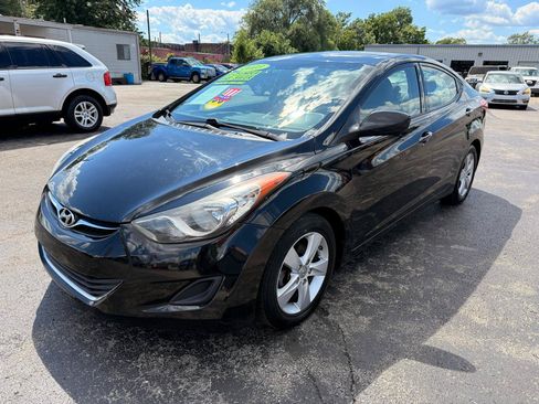 Used 2013 Hyundai Elantra GLS FWD image 2