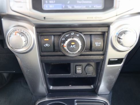 Certified 2019 Toyota 4Runner SR5 Premium image 20