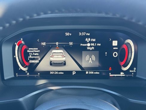 Used 2021 Nissan Rogue Platinum image 16