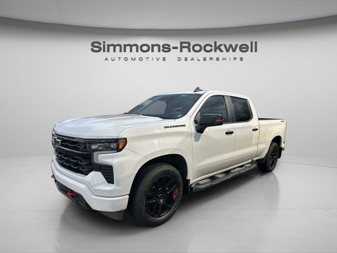 Used 2023 Chevrolet Silverado 1500 RST image 4