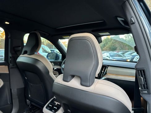 Certified 2025 Volvo XC90 T8 Core w/ Protection Package Premier image 58