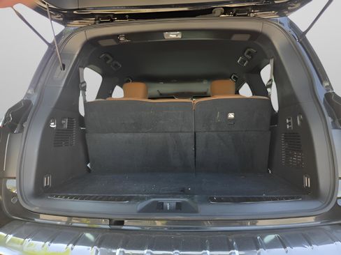 Used 2022 INFINITI QX80 Sensory w/ Cargo Package RWD image 32